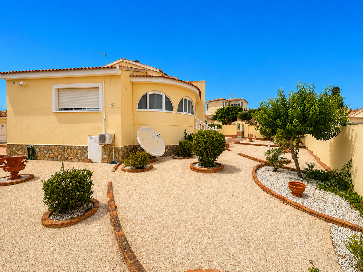 3 Bed Townhouse for sale in Ciudad Quesada Costa Blanca, Alicante, Spain