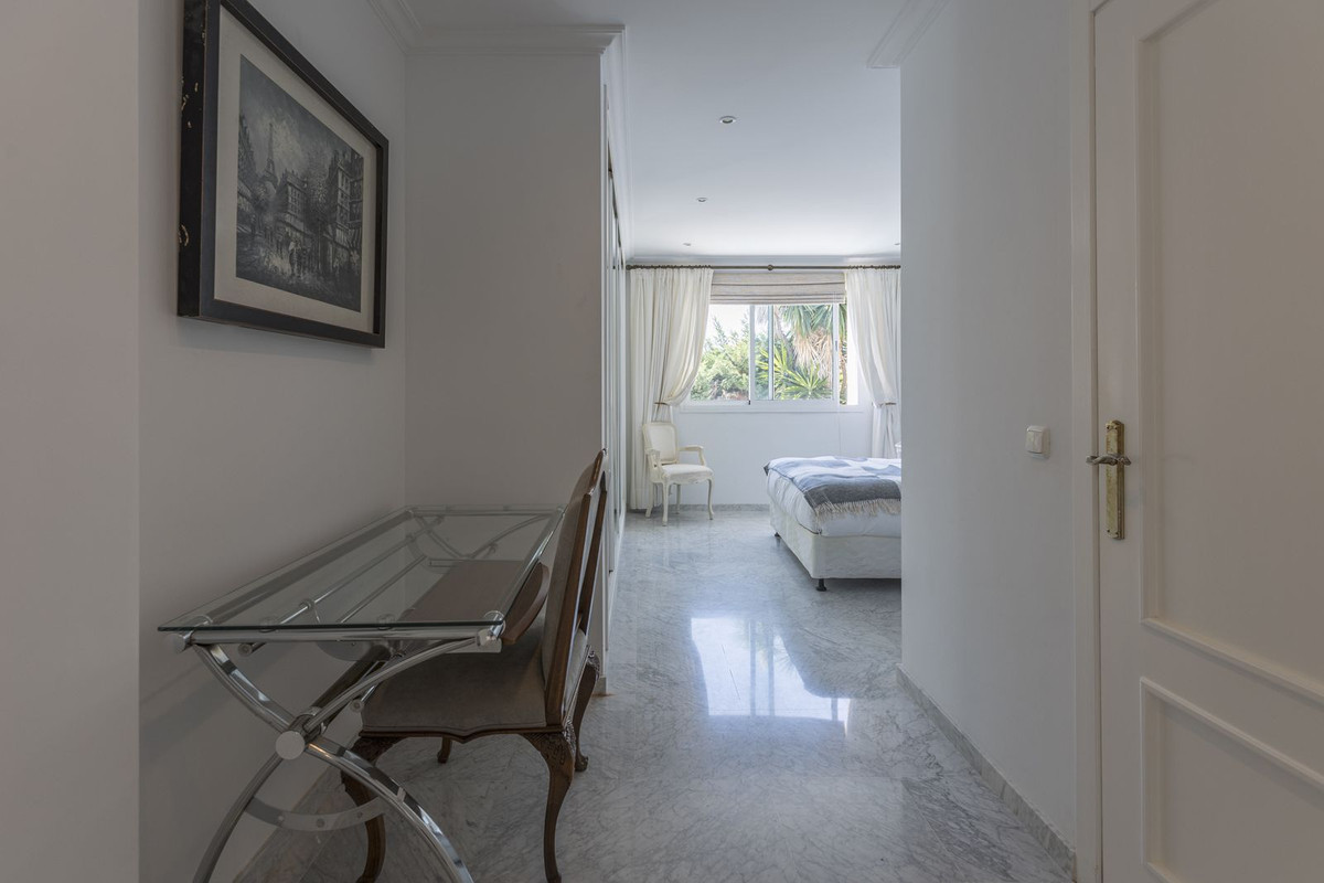 5 Bed Townhouse for sale in Los Monteros Costa Del Sol, Málaga, Spain