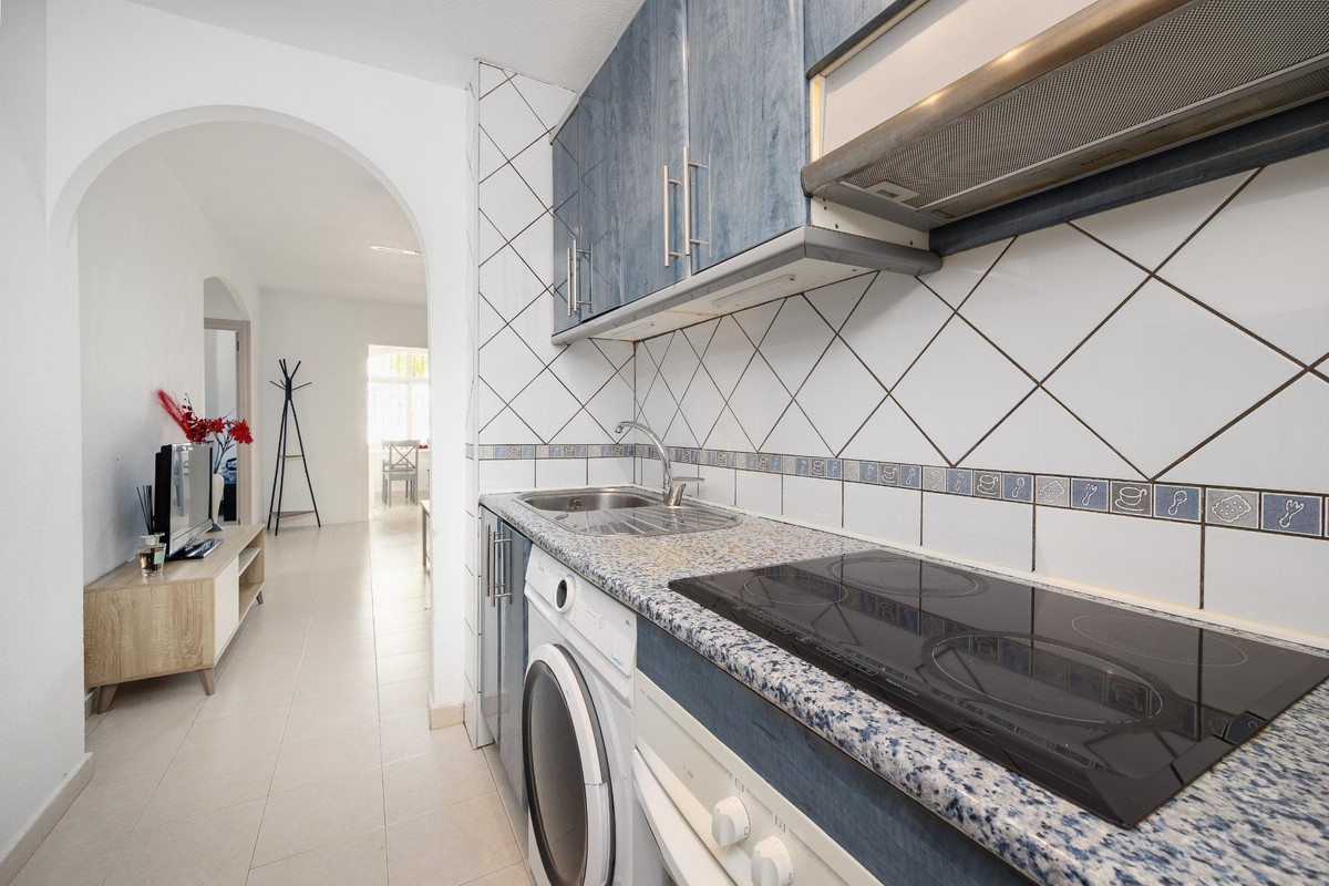 Se vende Bungalow de 2 dormitorios en Costa Blanca, Alicante, España