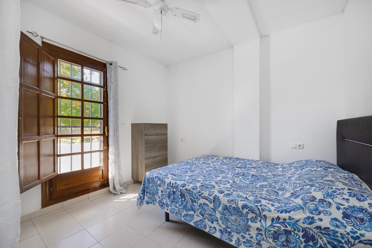 Se vende Bungalow de 2 dormitorios en Costa Blanca, Alicante, España