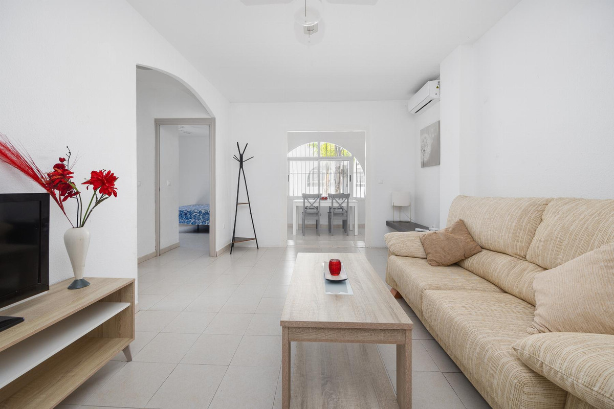 Se vende Bungalow de 2 dormitorios en Costa Blanca, Alicante, España