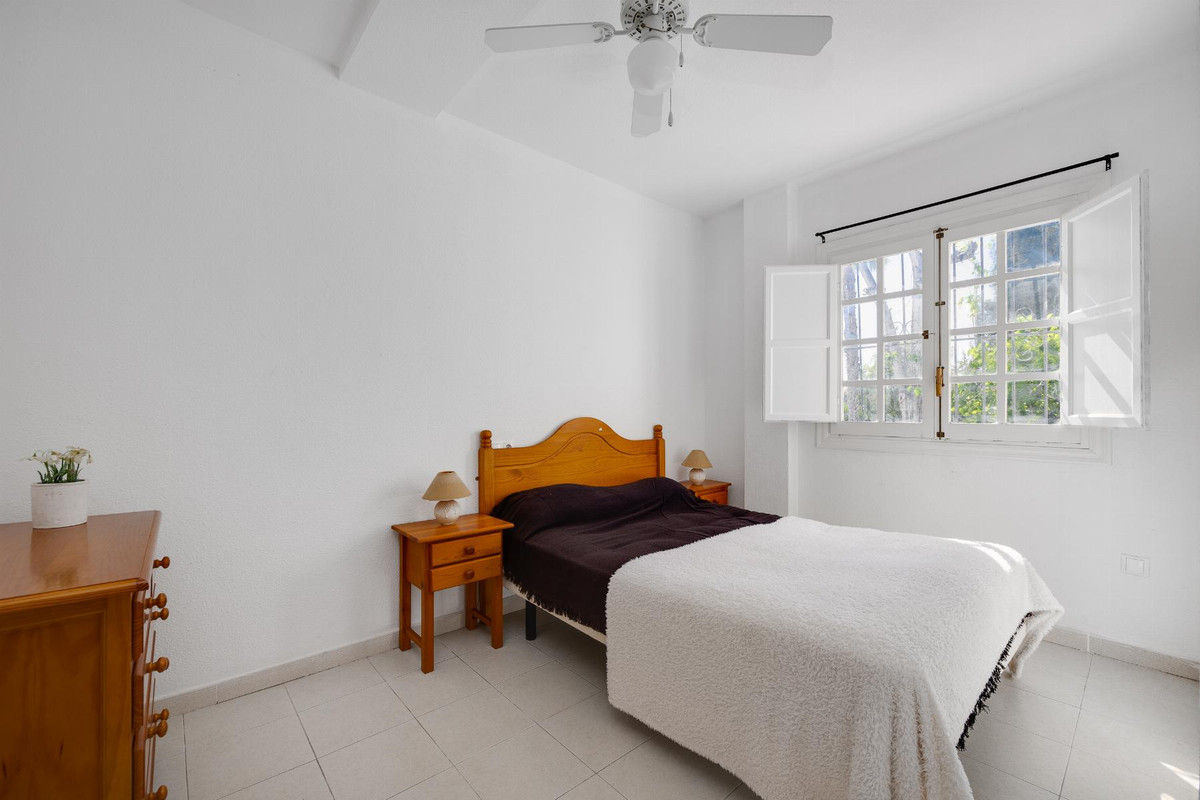 Se vende Bungalow de 2 dormitorios en Costa Blanca, Alicante, España
