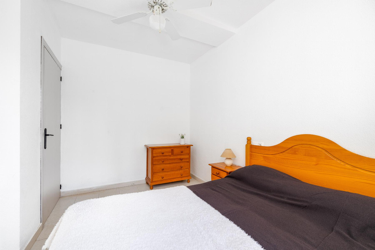 Se vende Bungalow de 2 dormitorios en Costa Blanca, Alicante, España