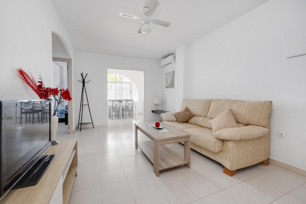 Se vende Bungalow de 2 dormitorios en Costa Blanca, Alicante, España