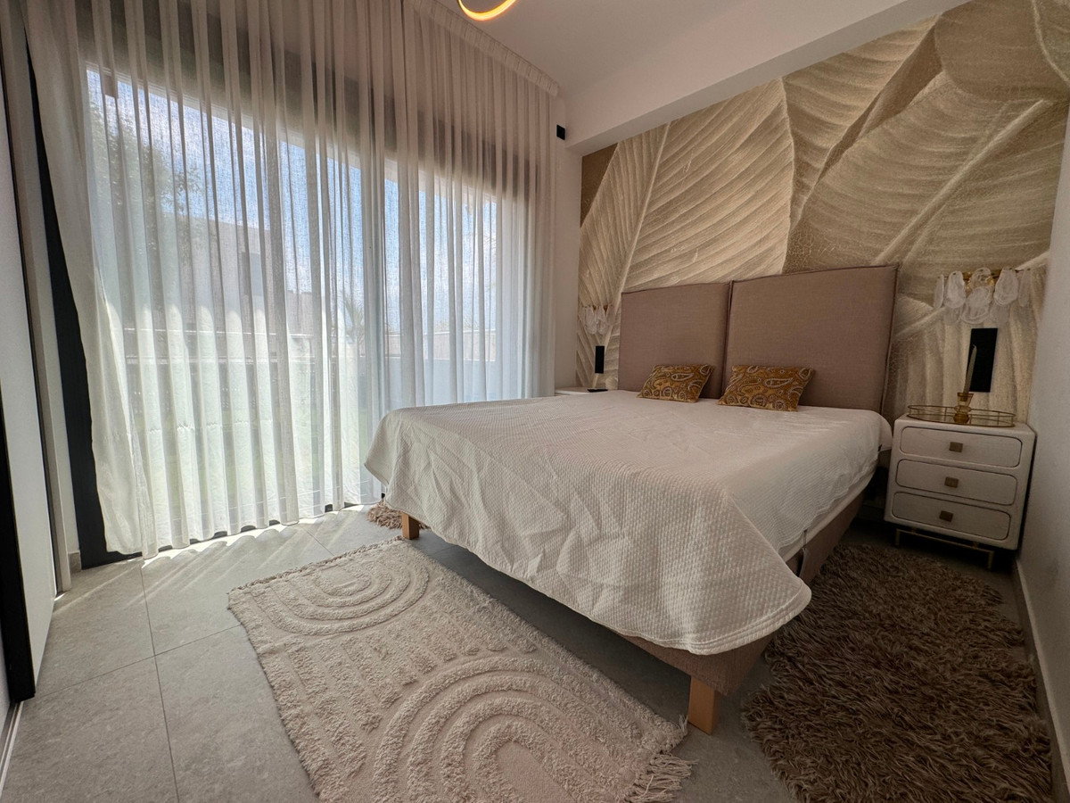 3 Bed Apartment for sale in Guardamar Del Segura Costa Blanca, Alicante, Spain