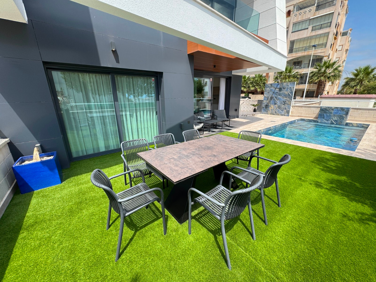 3 Bed Apartment for sale in Guardamar Del Segura Costa Blanca, Alicante, Spain
