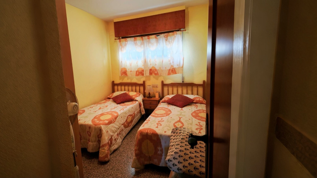 2 Bed Apartment for sale in Guardamar Del Segura Costa Blanca, Alicante, Spain