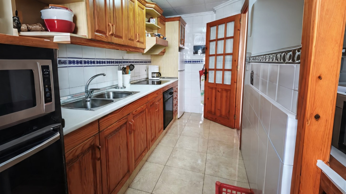 2 Bed Apartment for sale in Guardamar Del Segura Costa Blanca, Alicante, Spain