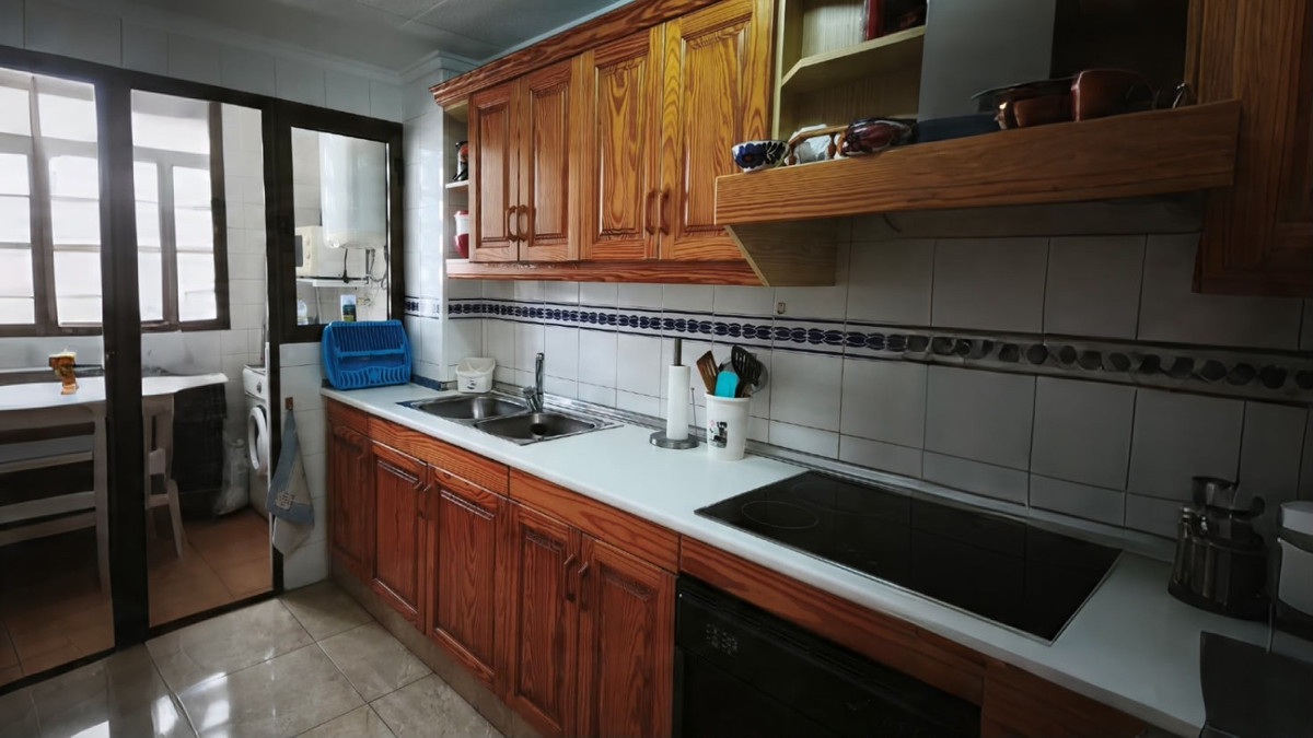 2 Bed Apartment for sale in Guardamar Del Segura Costa Blanca, Alicante, Spain