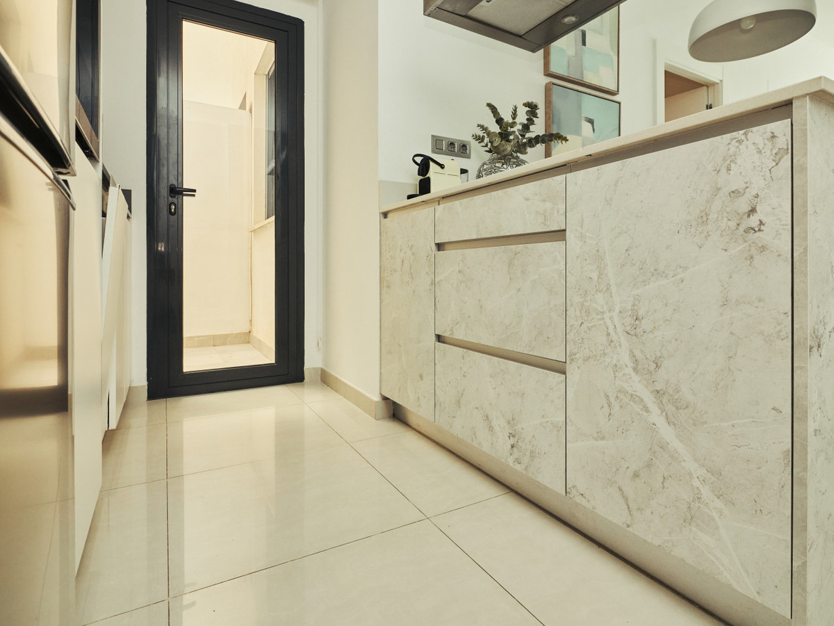 2 Bed Apartment for sale in Torrevieja Costa Blanca, Alicante, Spain
