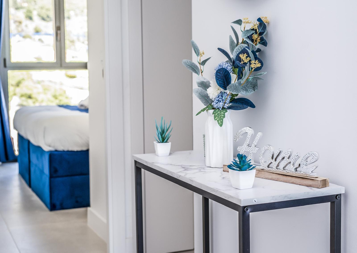3 Bed Apartment for sale in Fuengirola Costa Del Sol, Málaga, Spain