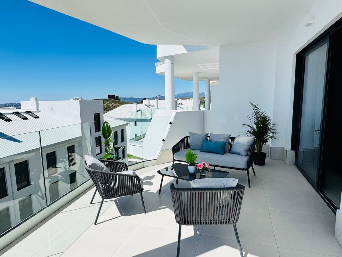 3 Bed Apartment for sale in Fuengirola Costa Del Sol, Málaga, Spain