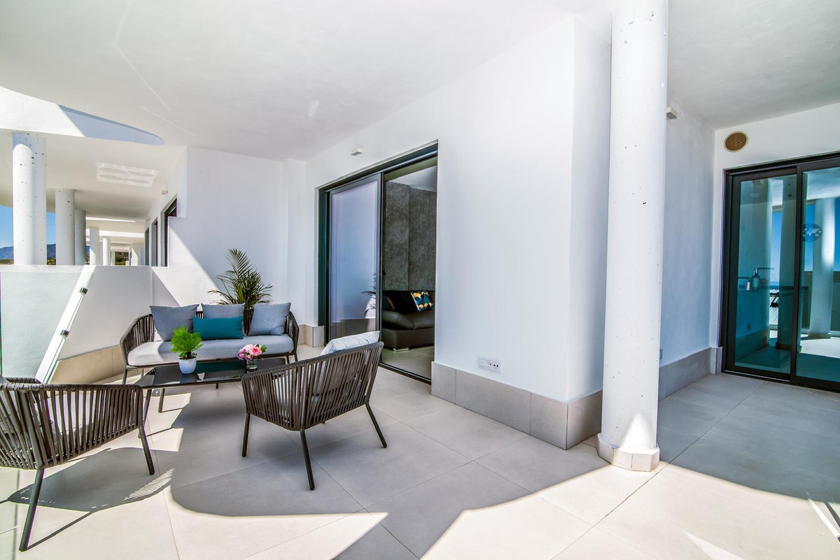 3 Bed Apartment for sale in Fuengirola Costa Del Sol, Málaga, Spain
