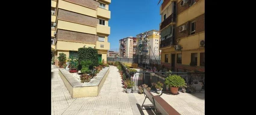 Se vende Apartamento Planta Media de 3 dormitorios en Costa Del Sol, Málaga, España