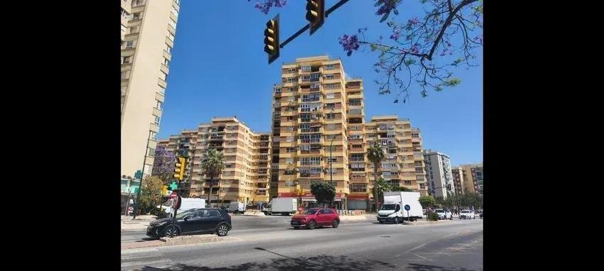Se vende Apartamento Planta Media de 3 dormitorios en Costa Del Sol, Málaga, España