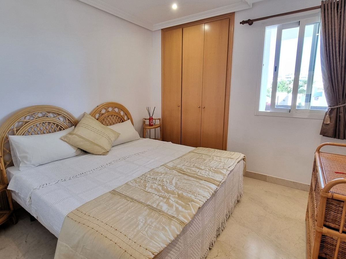 Se vende Apartamento en Planta Última de 2 dormitorios en Costa Del Sol, Málaga, España