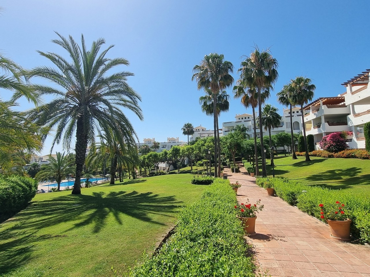 Se vende Apartamento en Planta Última de 2 dormitorios en Costa Del Sol, Málaga, España