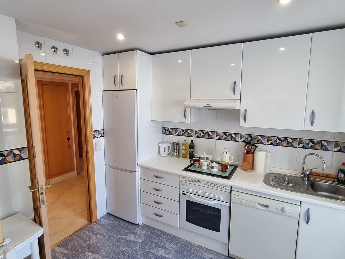 Se vende Apartamento en Planta Última de 2 dormitorios en Costa Del Sol, Málaga, España