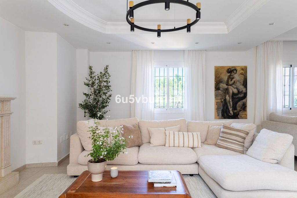 5 Bed Townhouse for sale in Alhaurín De La Torre Costa Del Sol, Málaga, Spain