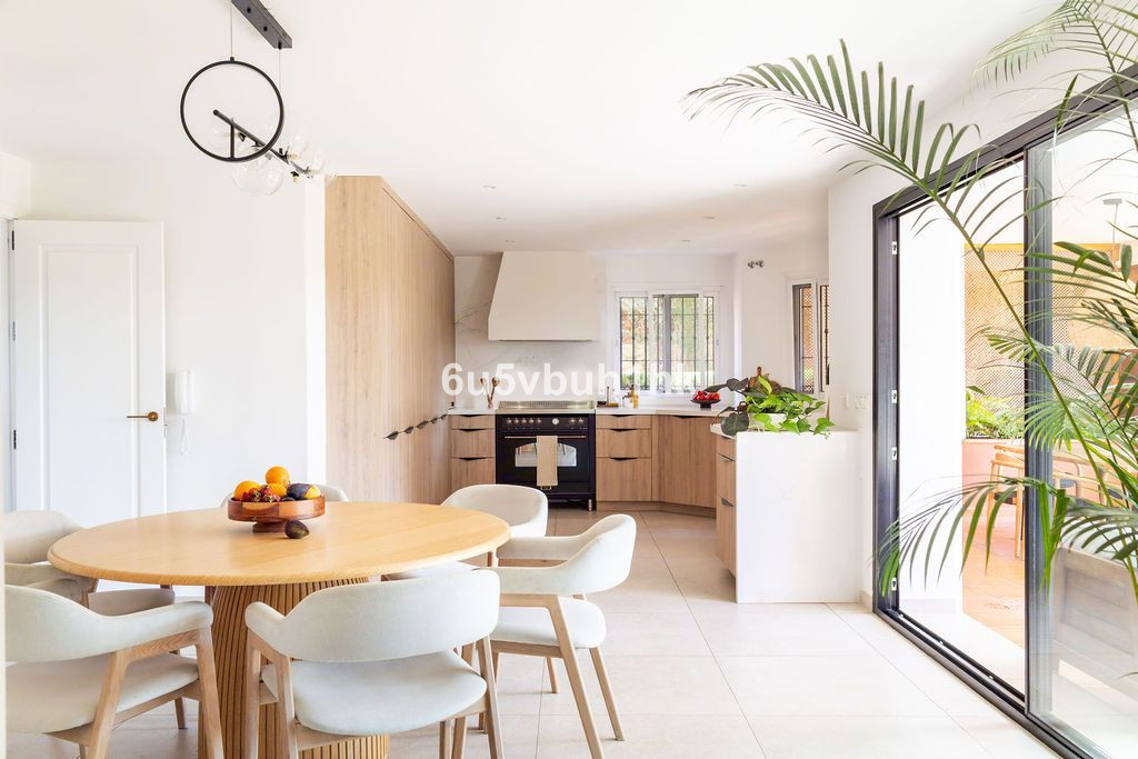 5 Bed Townhouse for sale in Alhaurín De La Torre Costa Del Sol, Málaga, Spain