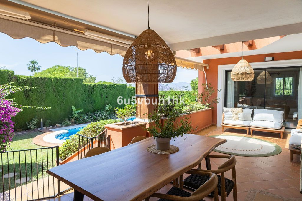 5 Bed Townhouse for sale in Alhaurín De La Torre Costa Del Sol, Málaga, Spain