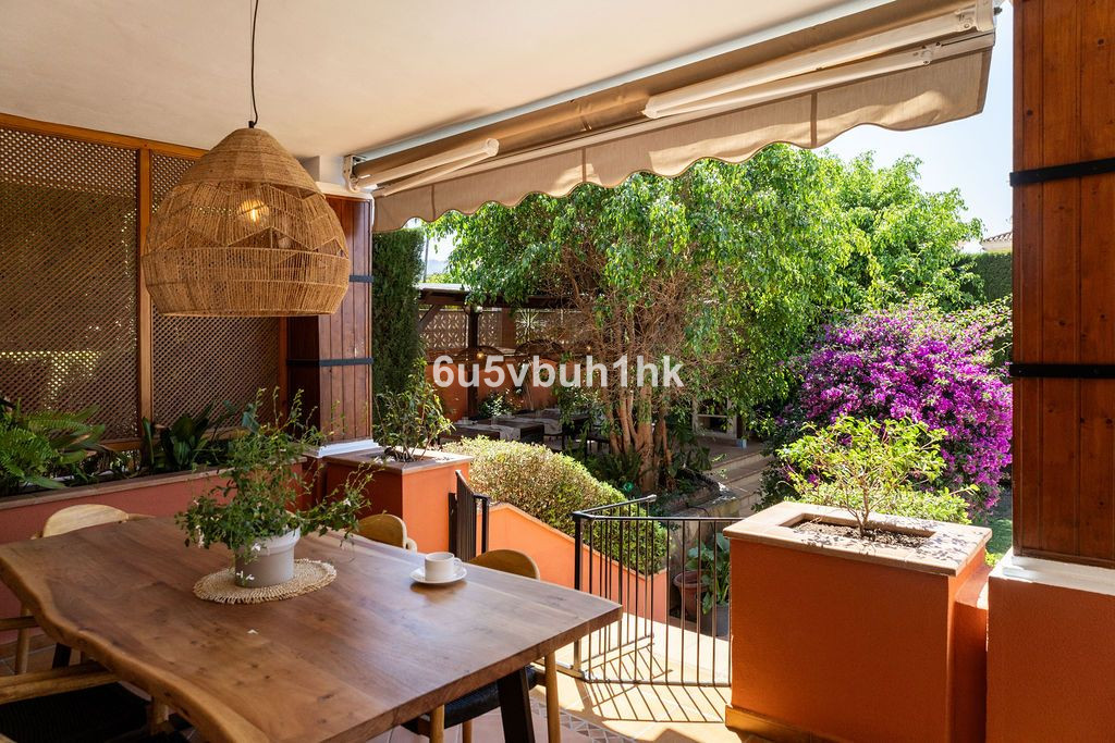 5 Bed Townhouse for sale in Alhaurín De La Torre Costa Del Sol, Málaga, Spain
