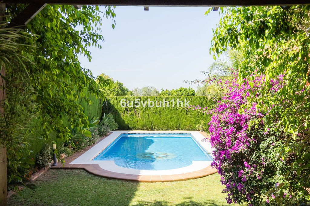 5 Bed Townhouse for sale in Alhaurín De La Torre Costa Del Sol, Málaga, Spain