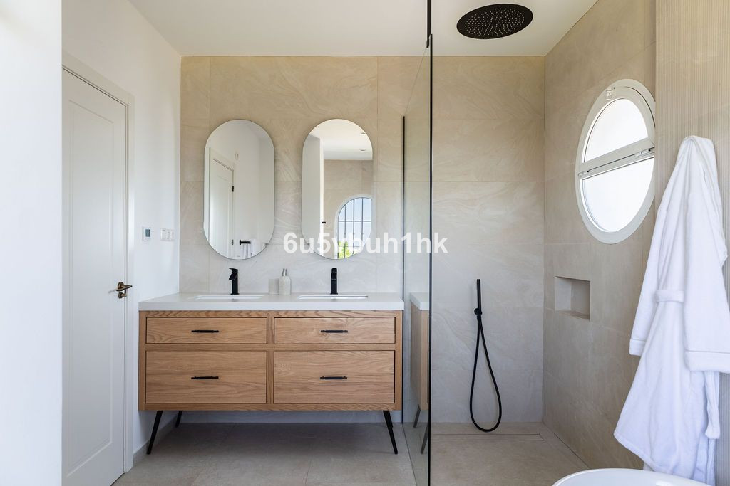5 Bed Townhouse for sale in Alhaurín De La Torre Costa Del Sol, Málaga, Spain