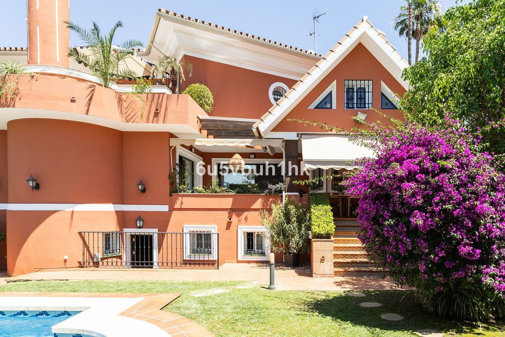 5 Bed Townhouse for sale in Alhaurín De La Torre Costa Del Sol, Málaga, Spain
