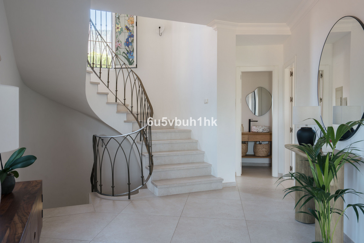 5 Bed Townhouse for sale in Alhaurín De La Torre Costa Del Sol, Málaga, Spain