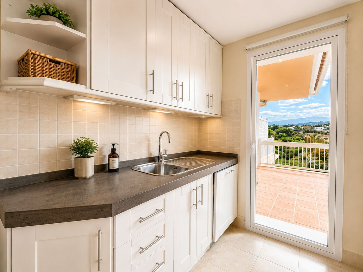 3 Bed Apartment for sale in Los Flamingos Costa Del Sol, Málaga, Spain