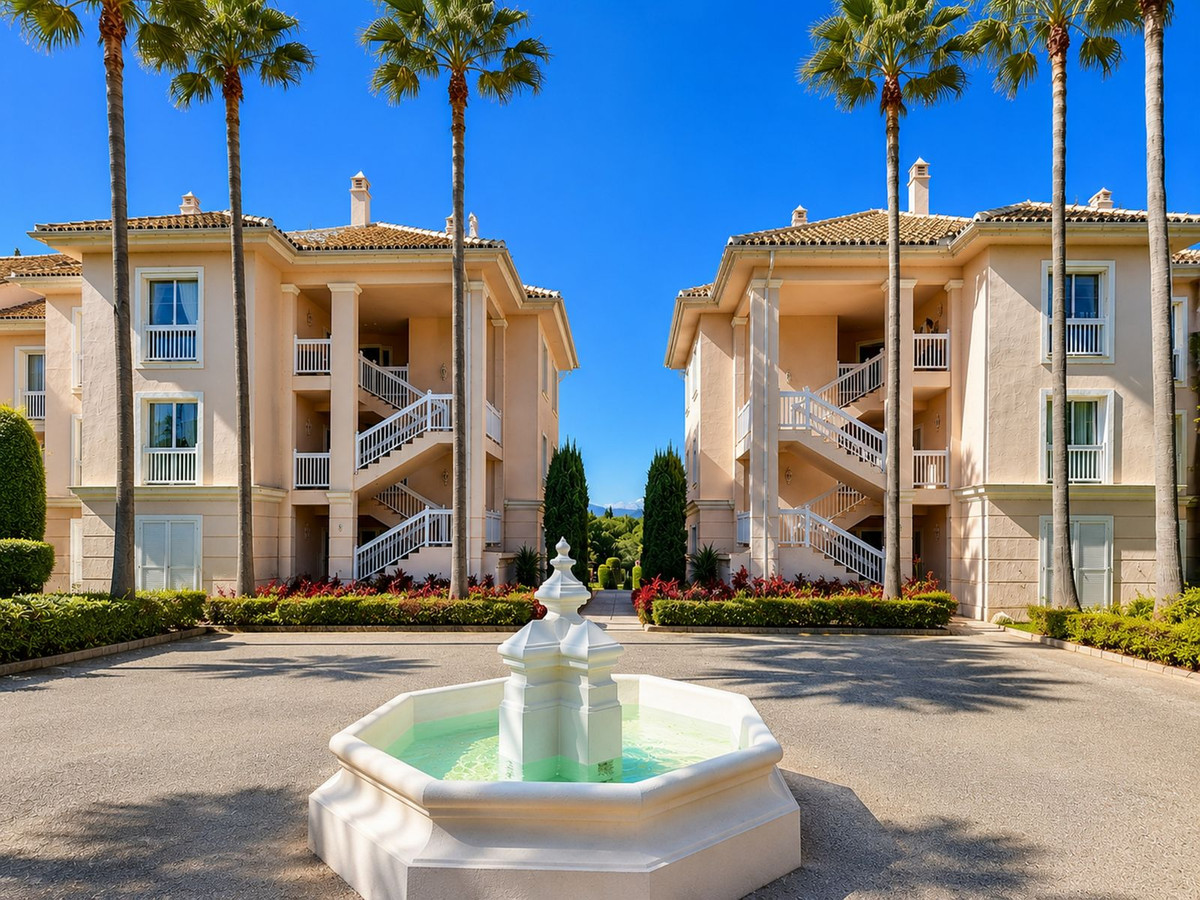 3 Bed Apartment for sale in Los Flamingos Costa Del Sol, Málaga, Spain