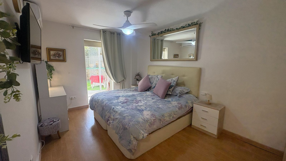 Se vende Apartamento Planta Media de 3 dormitorios en Costa Del Sol, Málaga, España