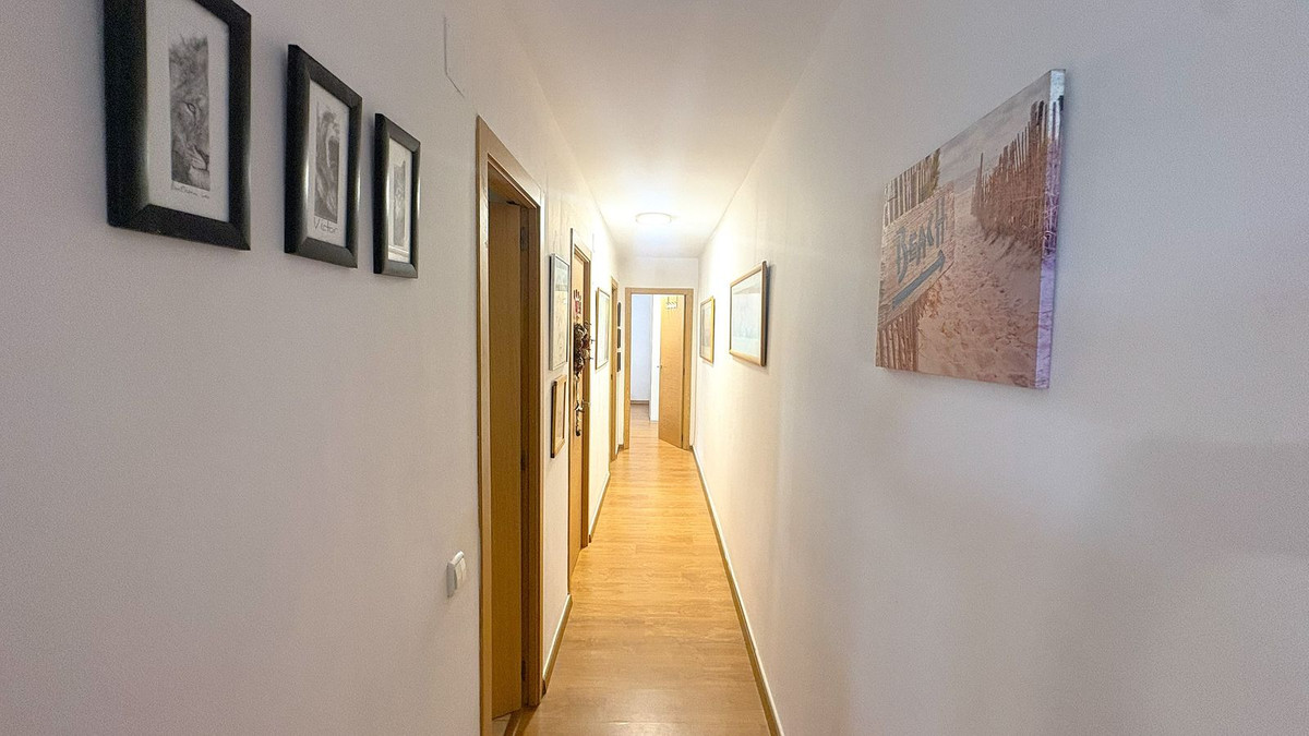 Se vende Apartamento Planta Media de 3 dormitorios en Costa Del Sol, Málaga, España