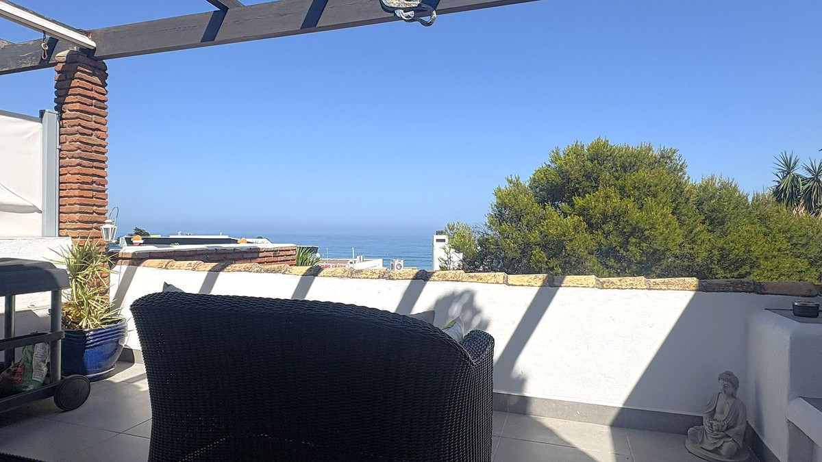 Se vende Apartamento Planta Media de 3 dormitorios en Costa Del Sol, Málaga, España