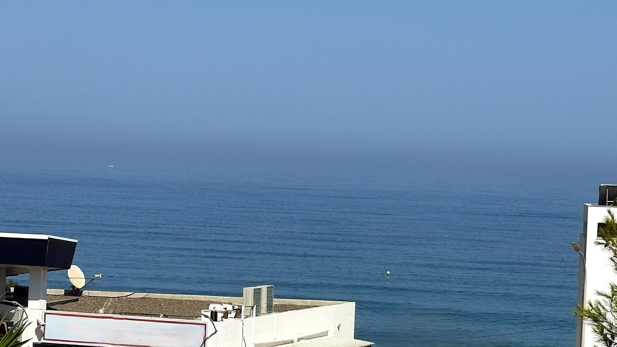 Se vende Apartamento Planta Media de 3 dormitorios en Costa Del Sol, Málaga, España