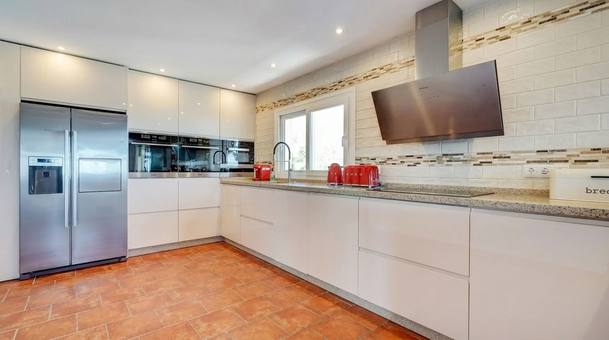 5 Bed Townhouse for sale in Mijas Costa Del Sol, Málaga, Spain