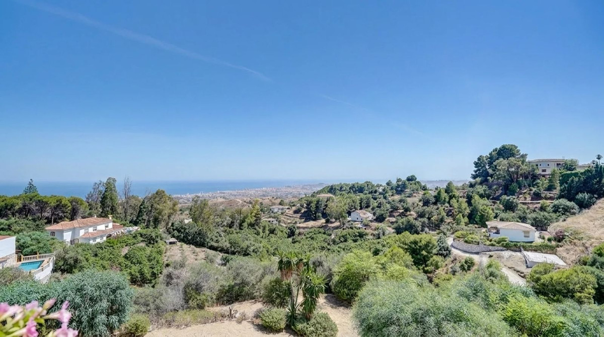 5 Bed Townhouse for sale in Mijas Costa Del Sol, Málaga, Spain