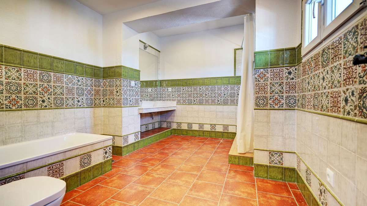 5 Bed Townhouse for sale in Mijas Costa Del Sol, Málaga, Spain