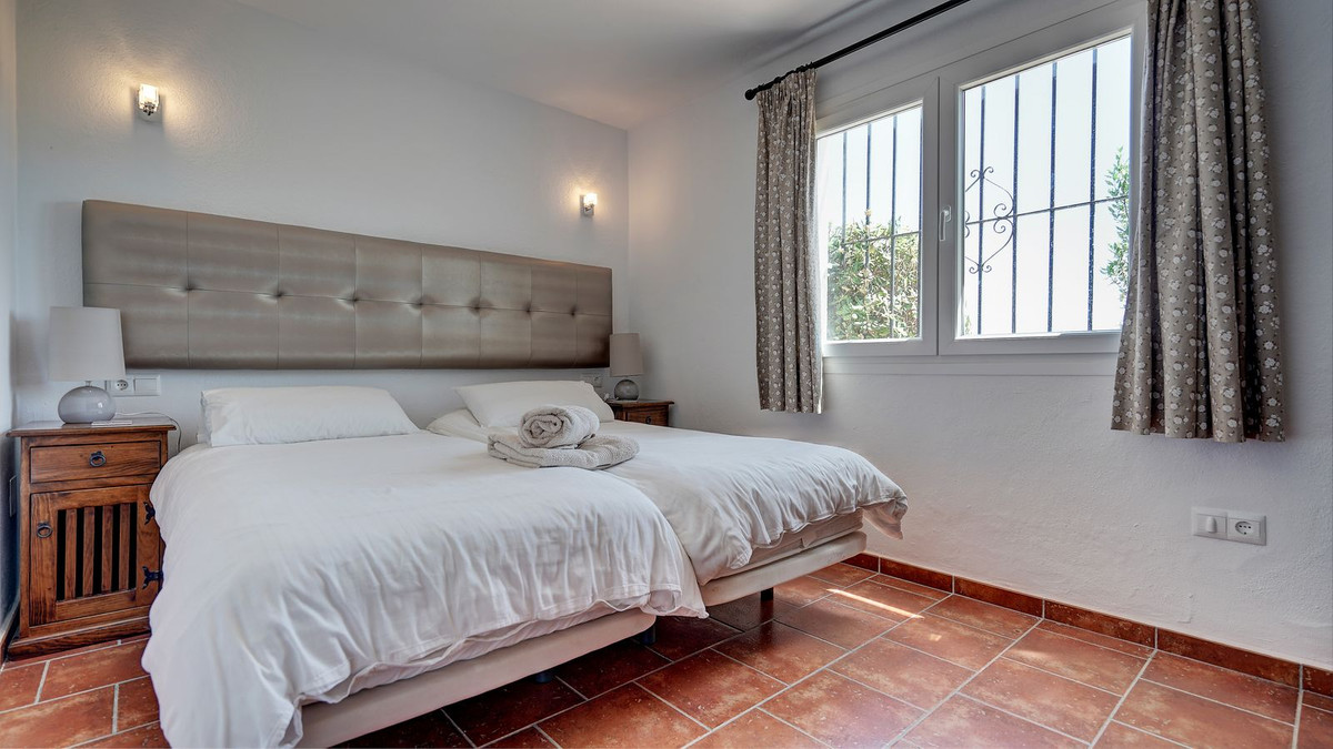 5 Bed Townhouse for sale in Mijas Costa Del Sol, Málaga, Spain