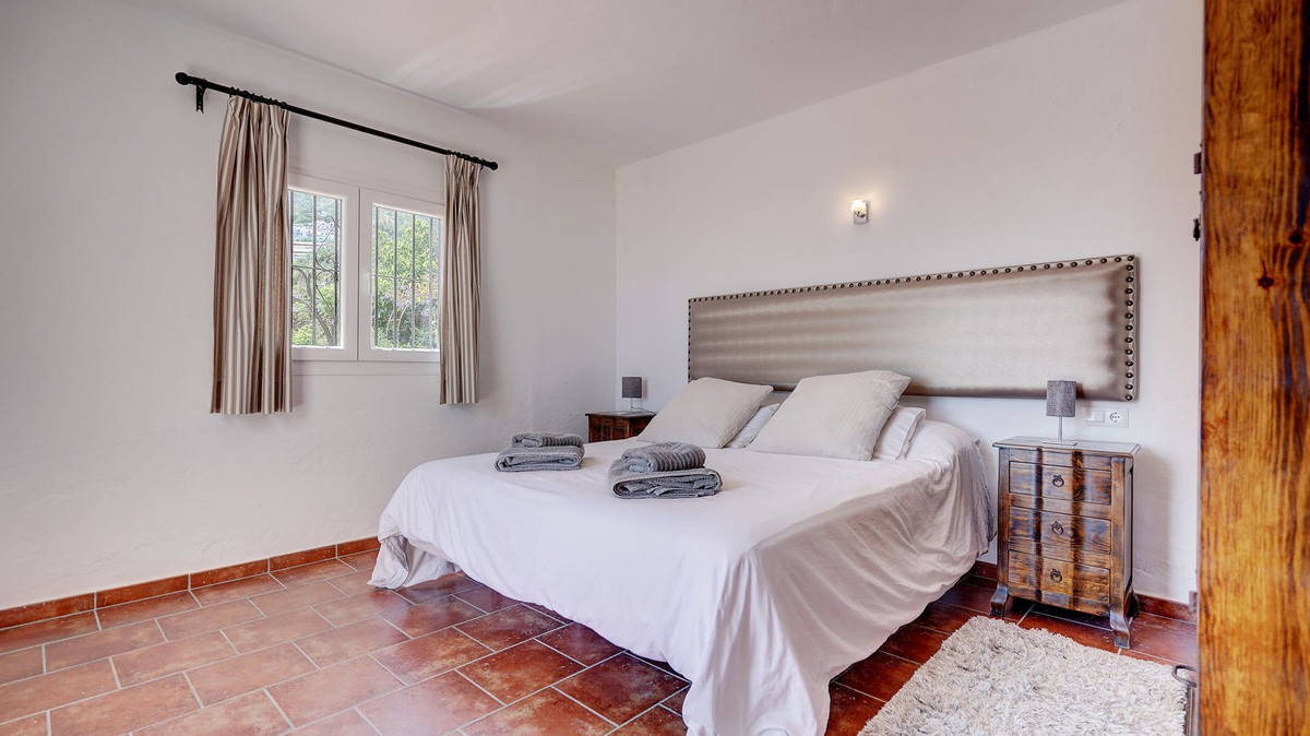 5 Bed Townhouse for sale in Mijas Costa Del Sol, Málaga, Spain