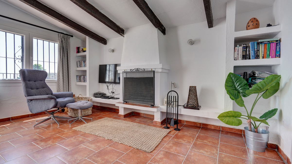 5 Bed Townhouse for sale in Mijas Costa Del Sol, Málaga, Spain