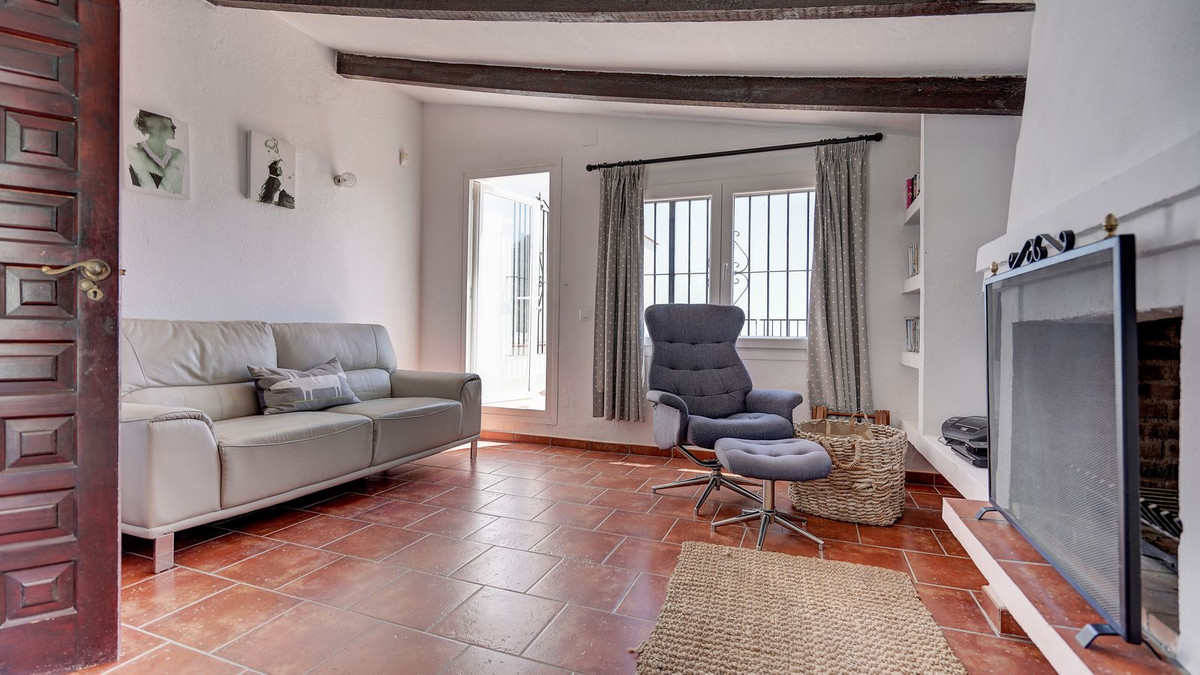 5 Bed Townhouse for sale in Mijas Costa Del Sol, Málaga, Spain