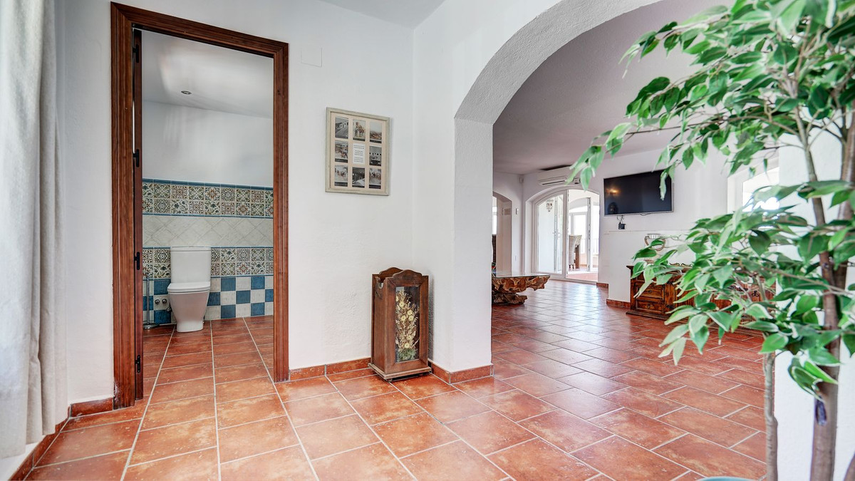 5 Bed Townhouse for sale in Mijas Costa Del Sol, Málaga, Spain