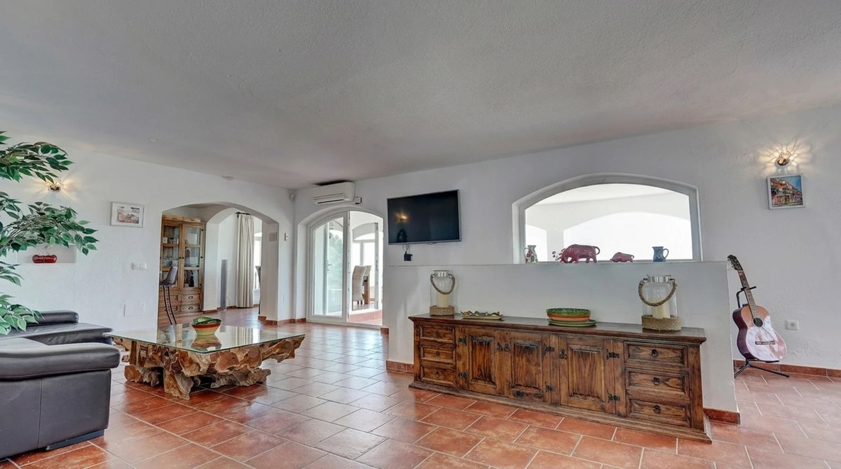5 Bed Townhouse for sale in Mijas Costa Del Sol, Málaga, Spain