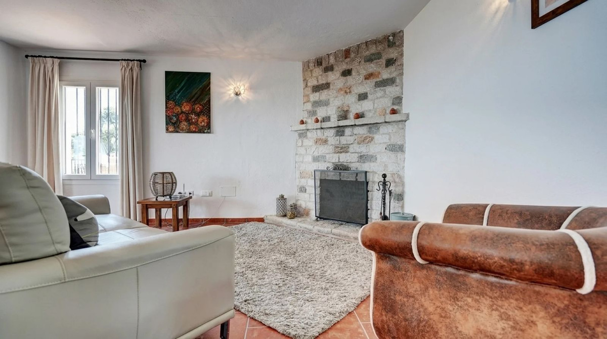 5 Bed Townhouse for sale in Mijas Costa Del Sol, Málaga, Spain