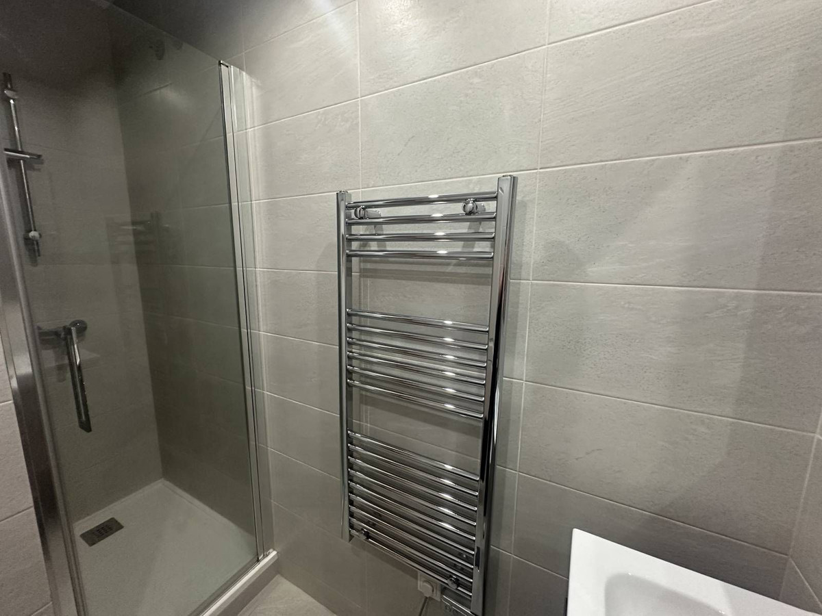 Se vende Apartamento en Planta Última de 3 dormitorios en Costa Del Sol, Málaga, España