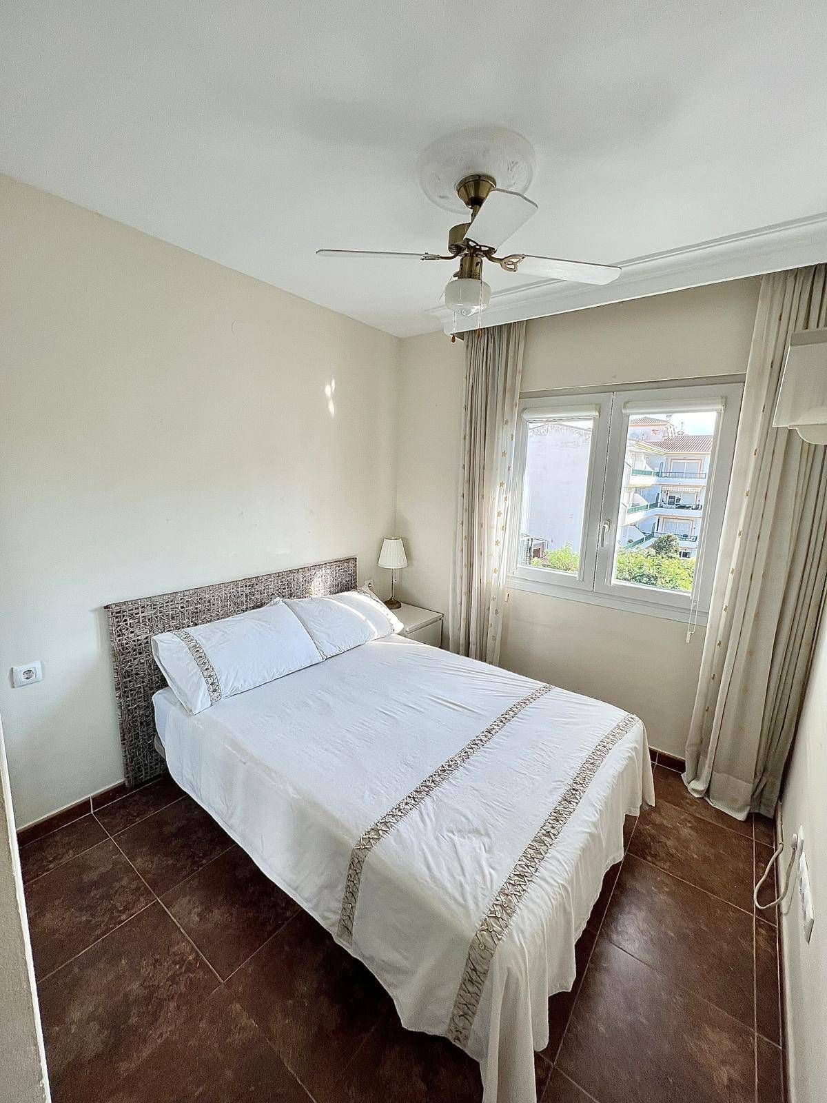 Se vende Apartamento en Planta Última de 3 dormitorios en Costa Del Sol, Málaga, España
