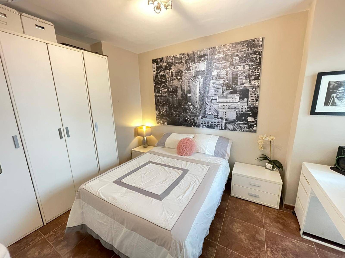 Se vende Apartamento en Planta Última de 3 dormitorios en Costa Del Sol, Málaga, España