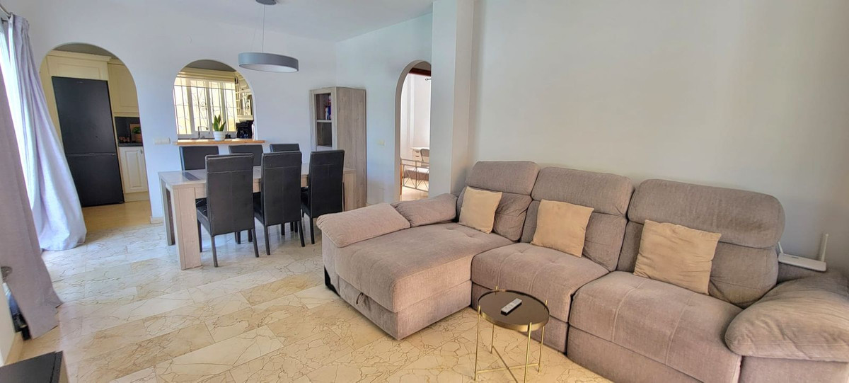 Se vende Villa - Chalet de 3 dormitorios en Costa Del Sol, Málaga, España